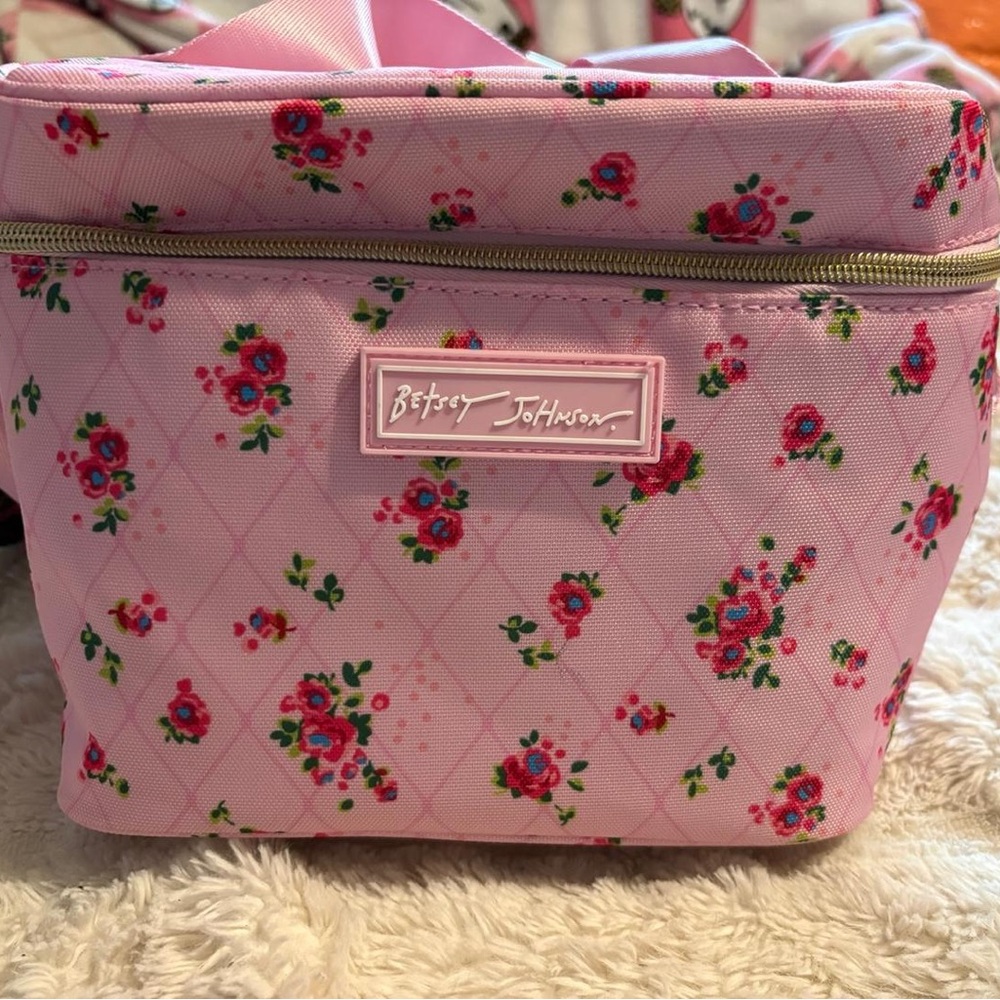 Betsey Johnson Pink Floral Quilted Cosmetic Case - Picture 3 of 7